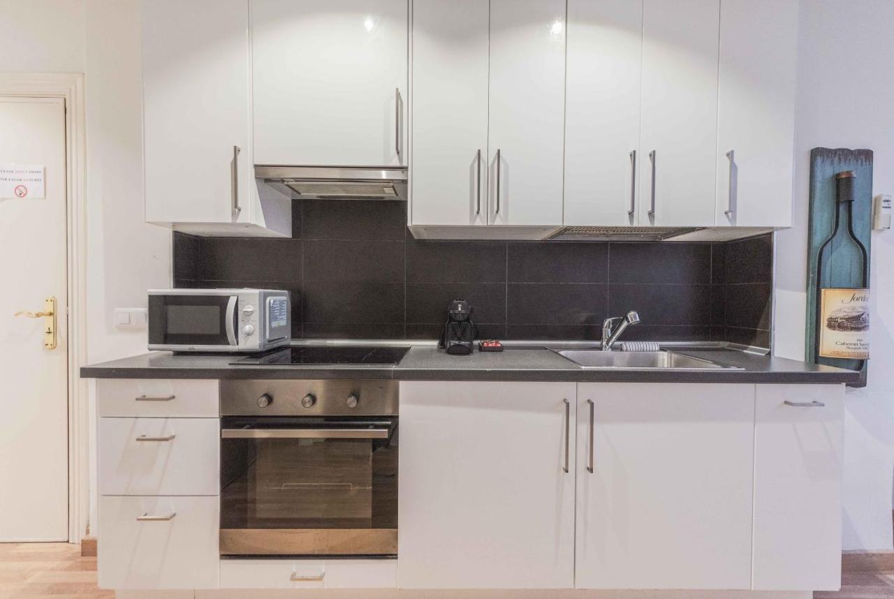 Modern Gem In Heart Of Malaga, Near Sights Rems Apartment ภายนอก รูปภาพ