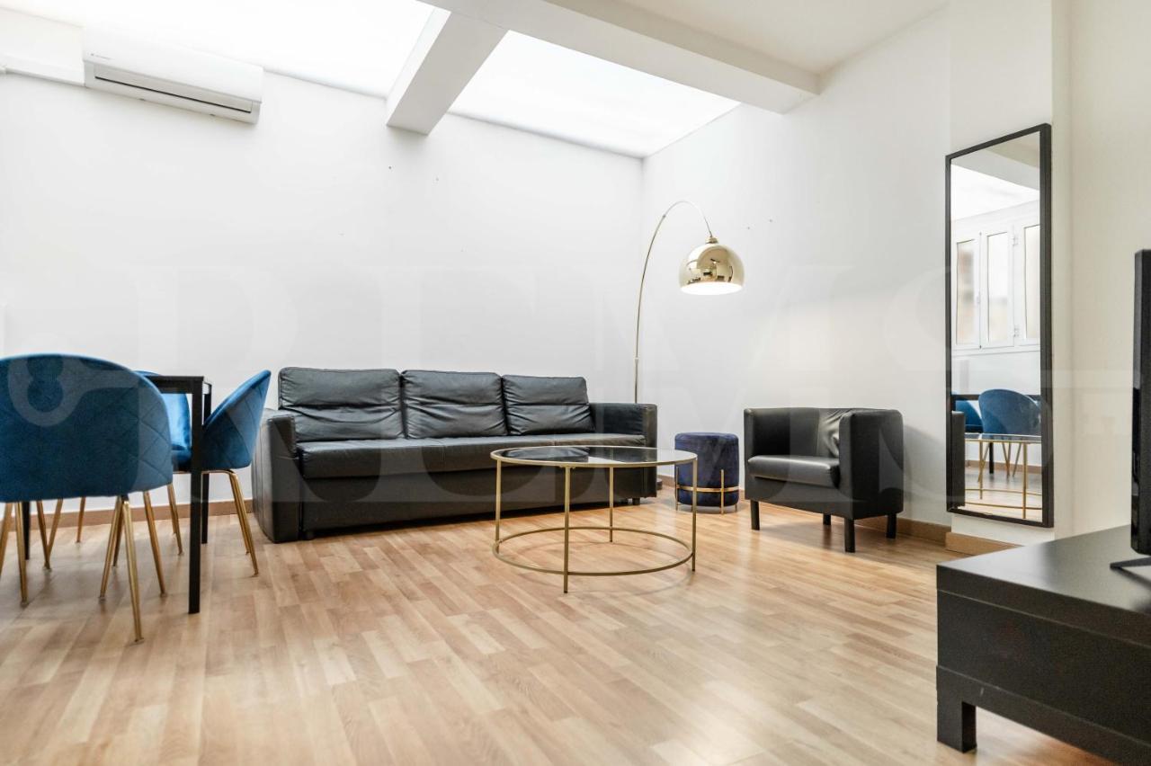 Modern Gem In Heart Of Malaga, Near Sights Rems Apartment ภายนอก รูปภาพ